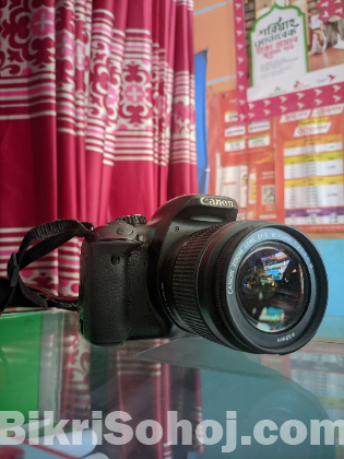 Canon camera 550D